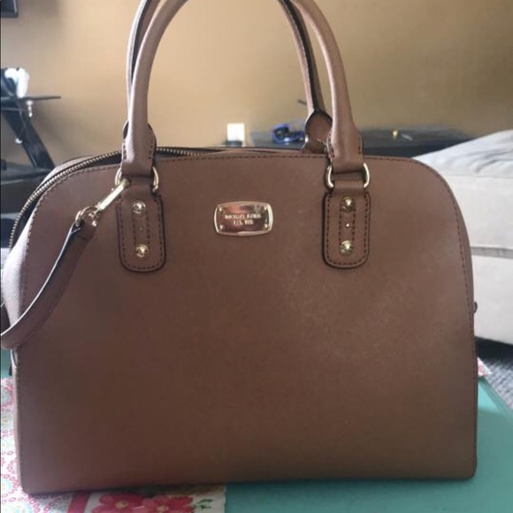 Michael Kors Handbags - Authentic Michael Kors Purse